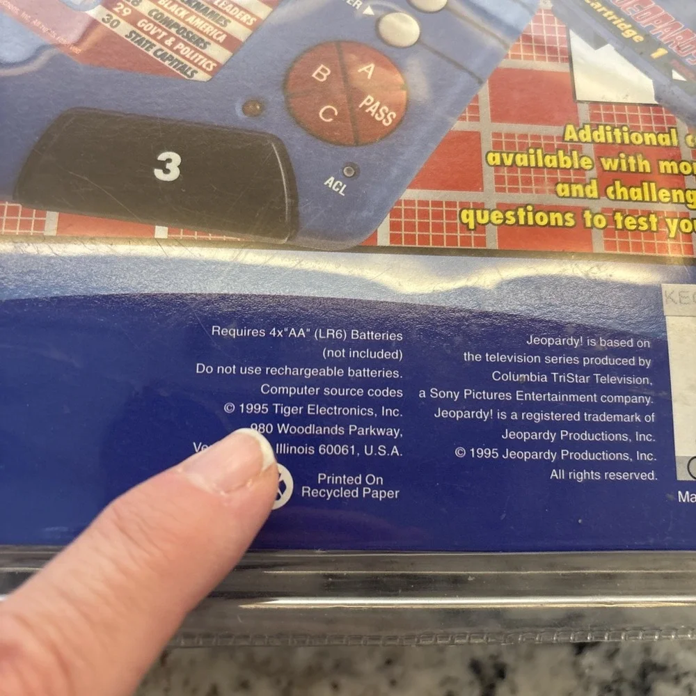 Jeopardy‎ Vintage 1995 Tiger Electronics Handheld Electronic LCD Game New Sealed